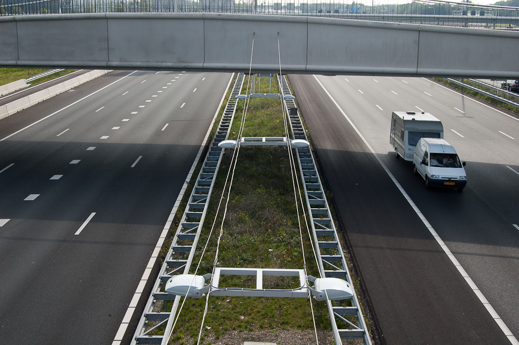 20110916-141145.jpg - En toch nog een stukje lijnverlichting.