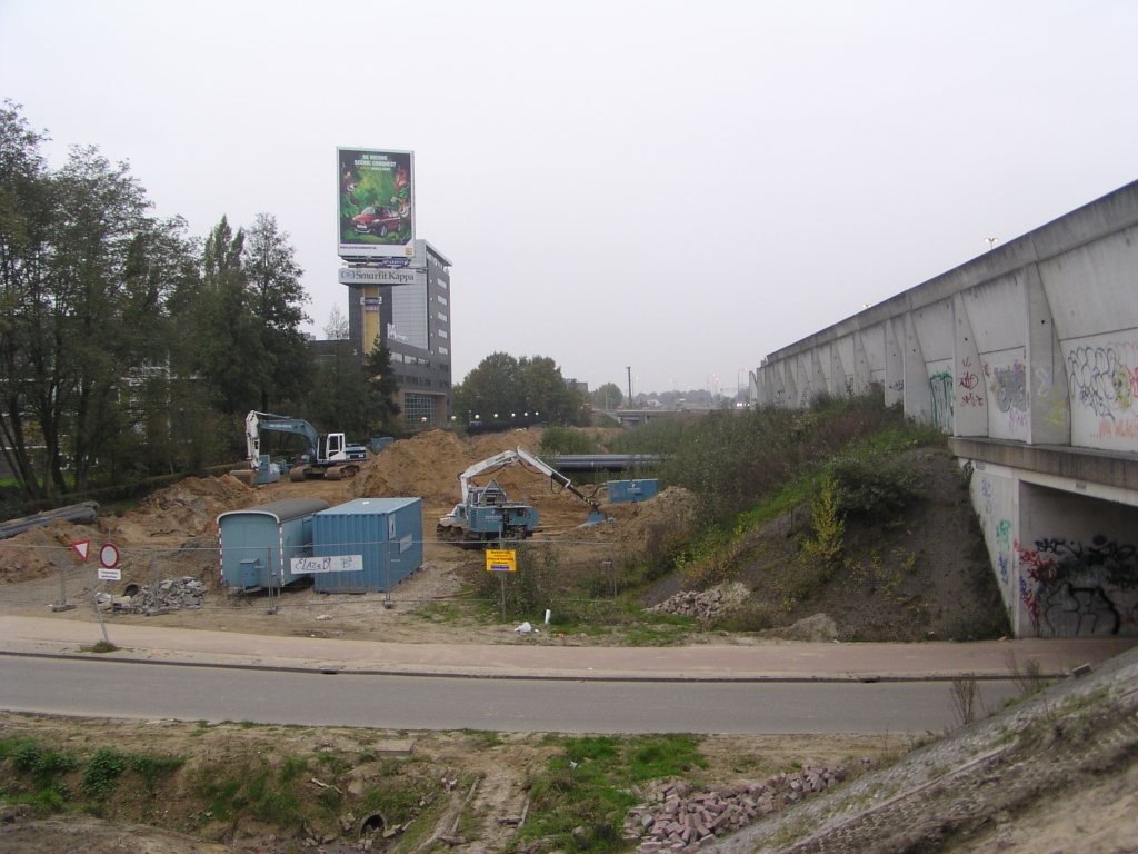 pa270009.jpg - Werklocatie van de oostelijke hoofdwaterleiding onderdoorgang A2 nabij het viaduct Welschapse dijk.