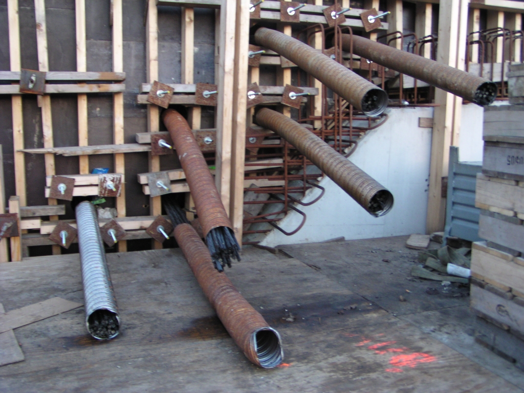 p4260148.jpg - Voorspangebeuren in KW 4A.