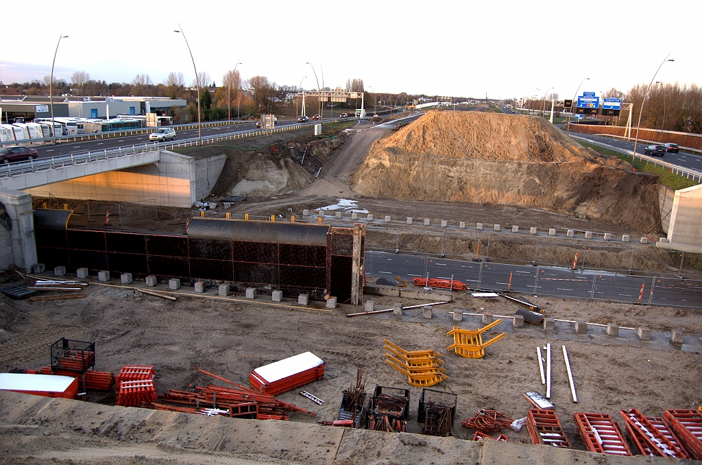 20081122-161712.jpg - Het sterk op  KW 29  gelijkende KW 17 (Ulenpas).  week 200845 