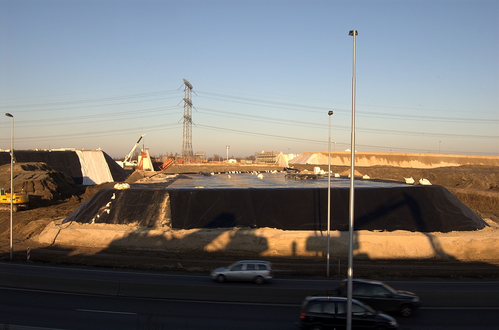 20081226-150905.jpg - Fraai verkant bodemaslichaam voor de A50 tussen KW 44 en KW 43.