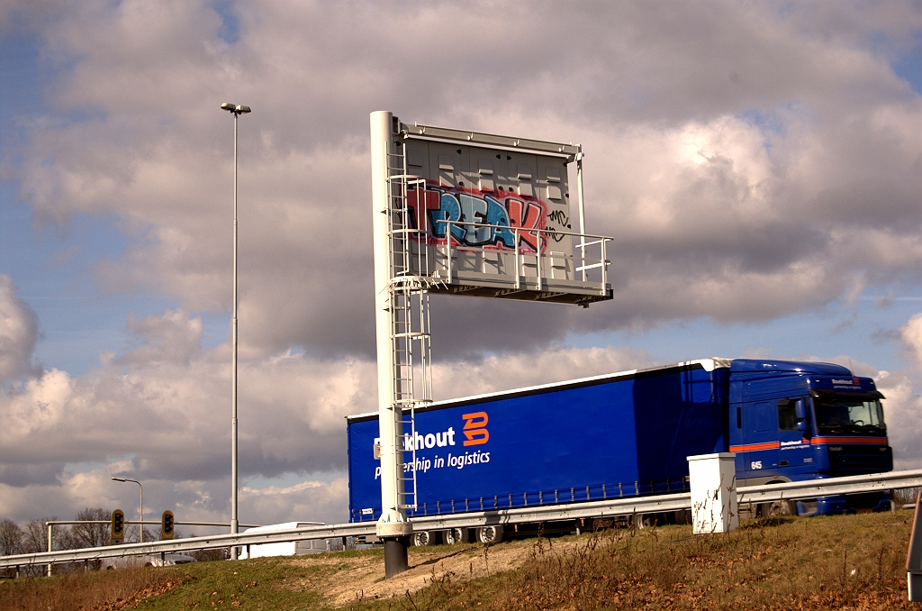 20090311-150136.jpg - ...maar reeds geaccepteerd door de lokale bevolking.