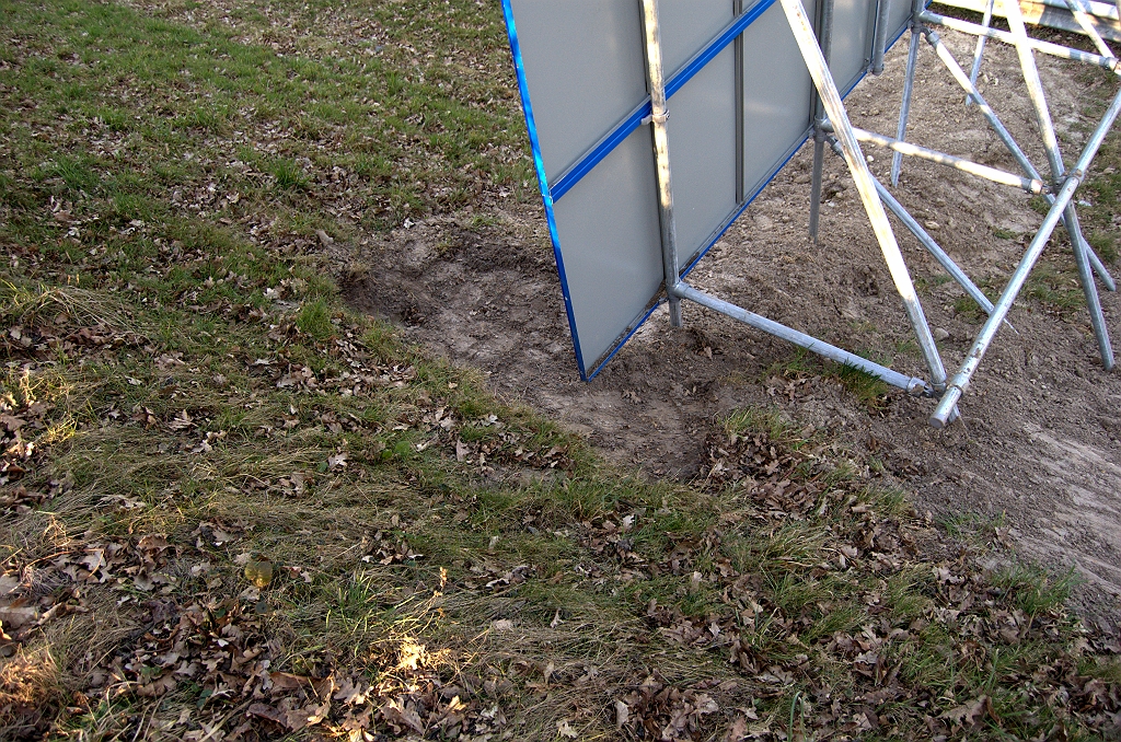 20090321-164453.jpg - ...er is dan ook een stukje geluidswal verwijderd.