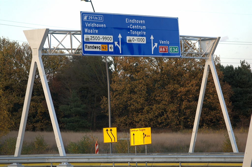 20091114-173629.bmp - Afgezien van de slordige uitlijningsfout is het identiek aan wat in  de maquette  werd gepresenteerd.