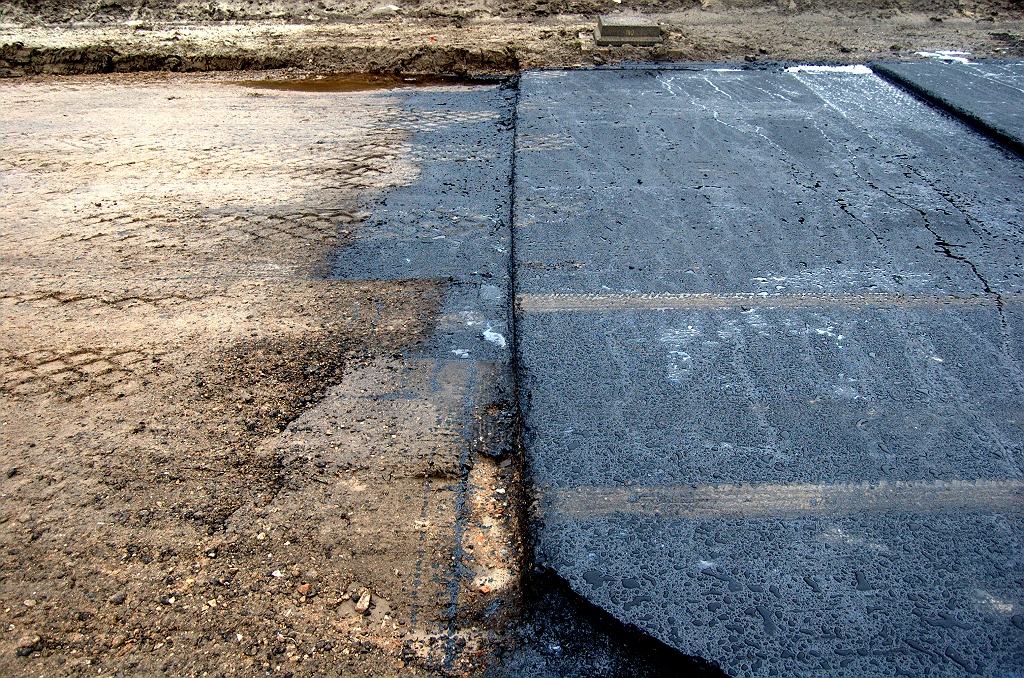 20100124-164050.bmp - ...en ingesmeerd met hechtmiddel.